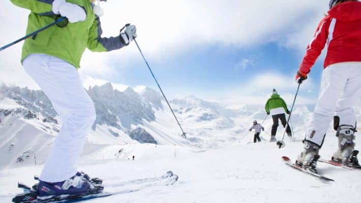 Location de ski à la montagne : avantages, économies et conseils pratiques